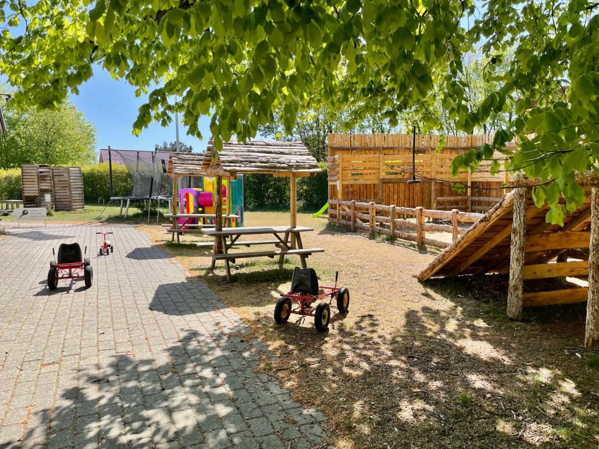 Hestkaer Family Rooms Summer Camp Krogager Bagian luar foto